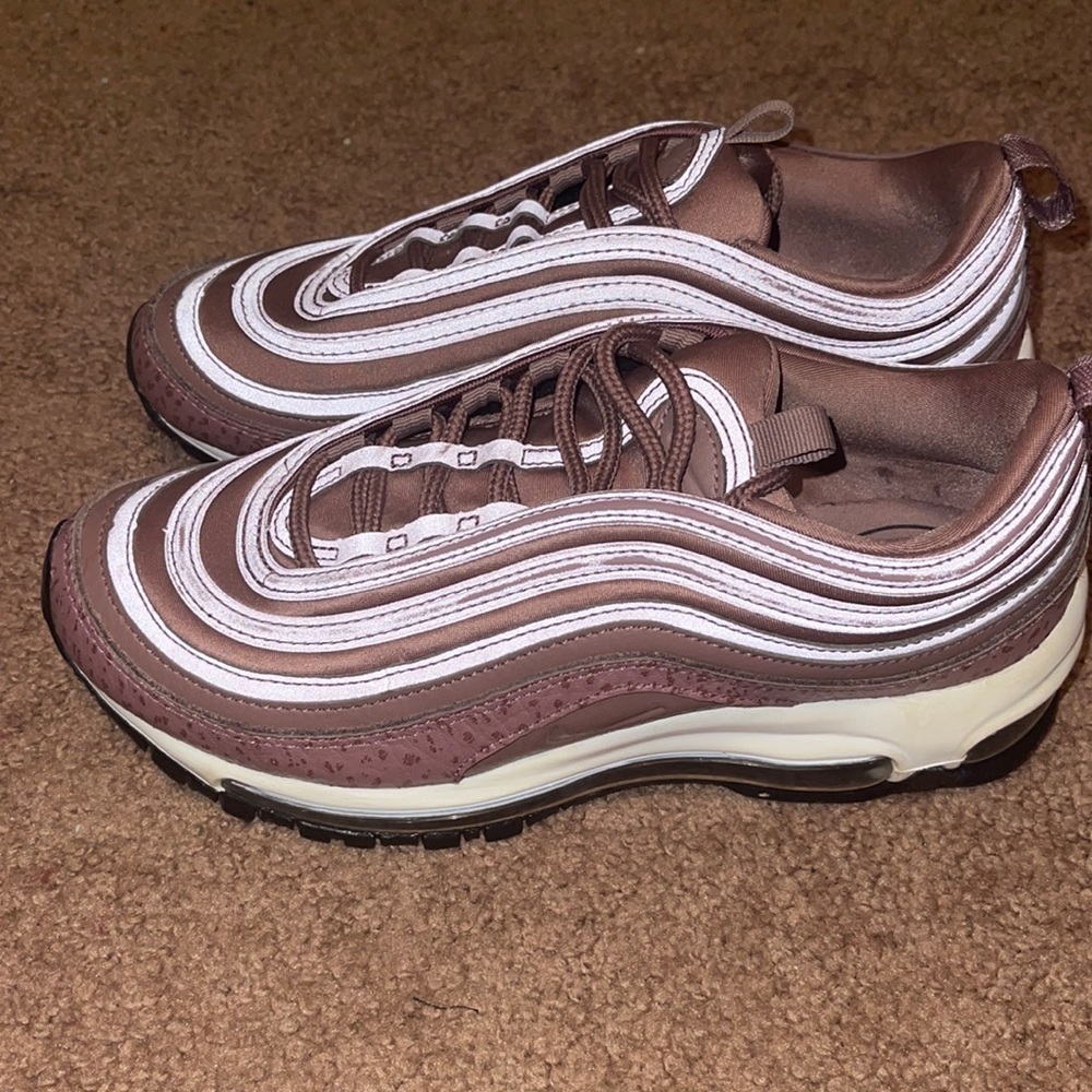 Nike AirMax Women Size 6.5
